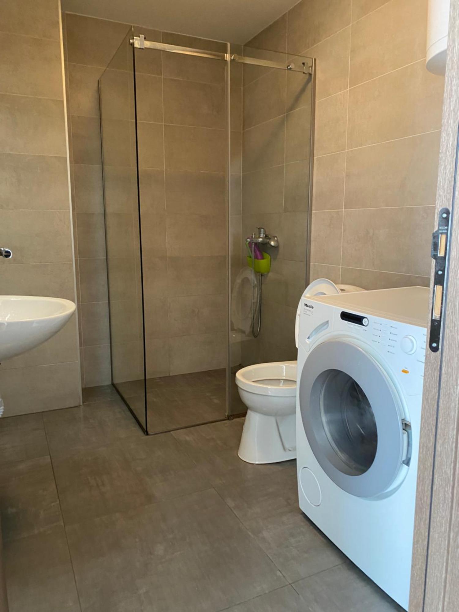 Cool Apartments With Free Parking Čačak 외부 사진