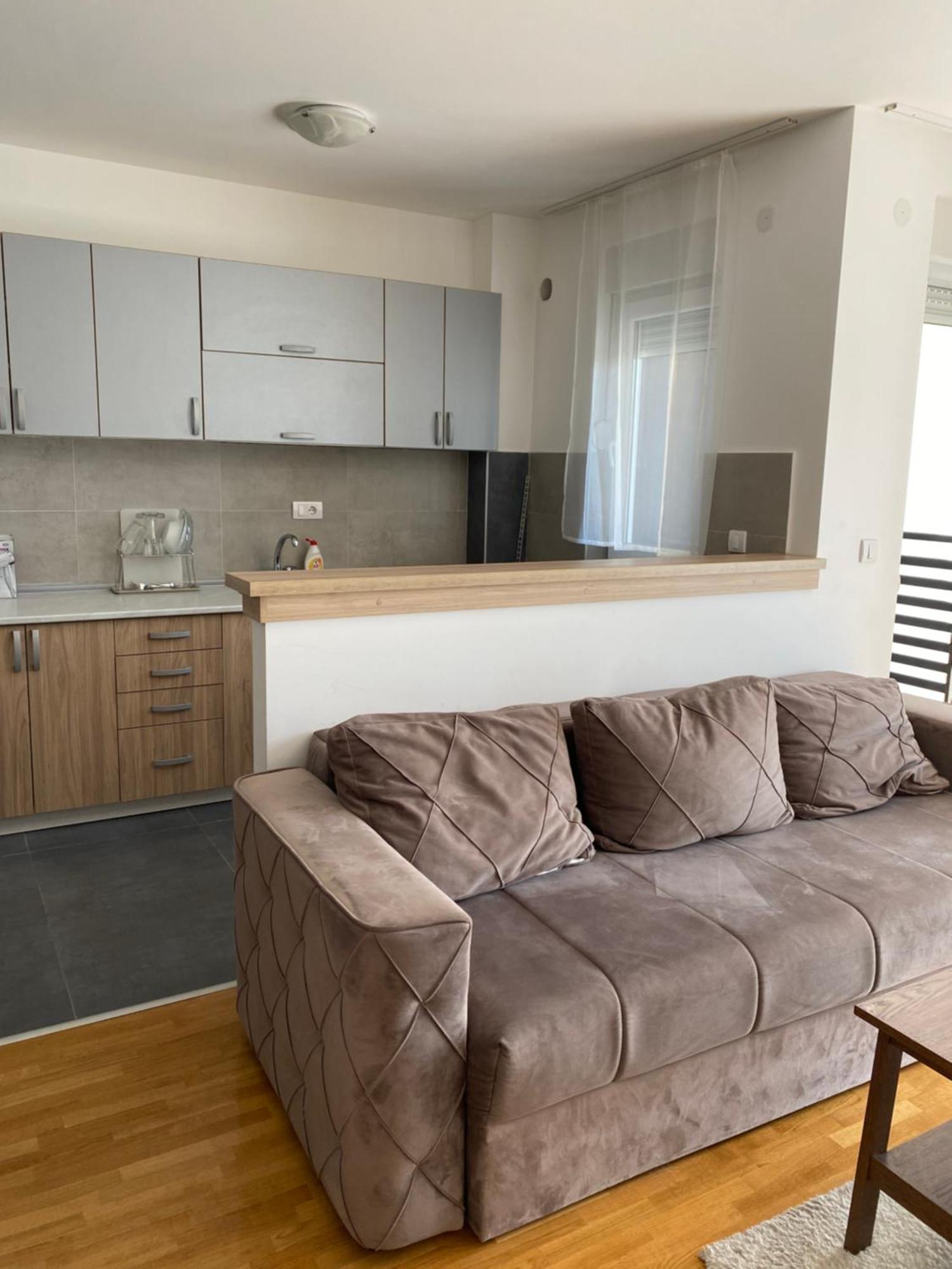 Cool Apartments With Free Parking Čačak 외부 사진