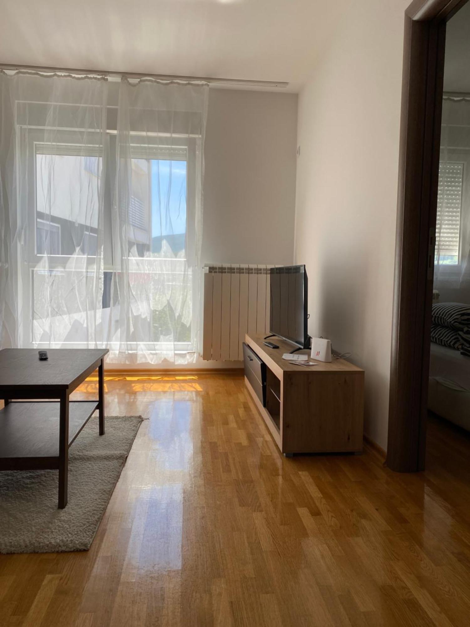 Cool Apartments With Free Parking Čačak 외부 사진