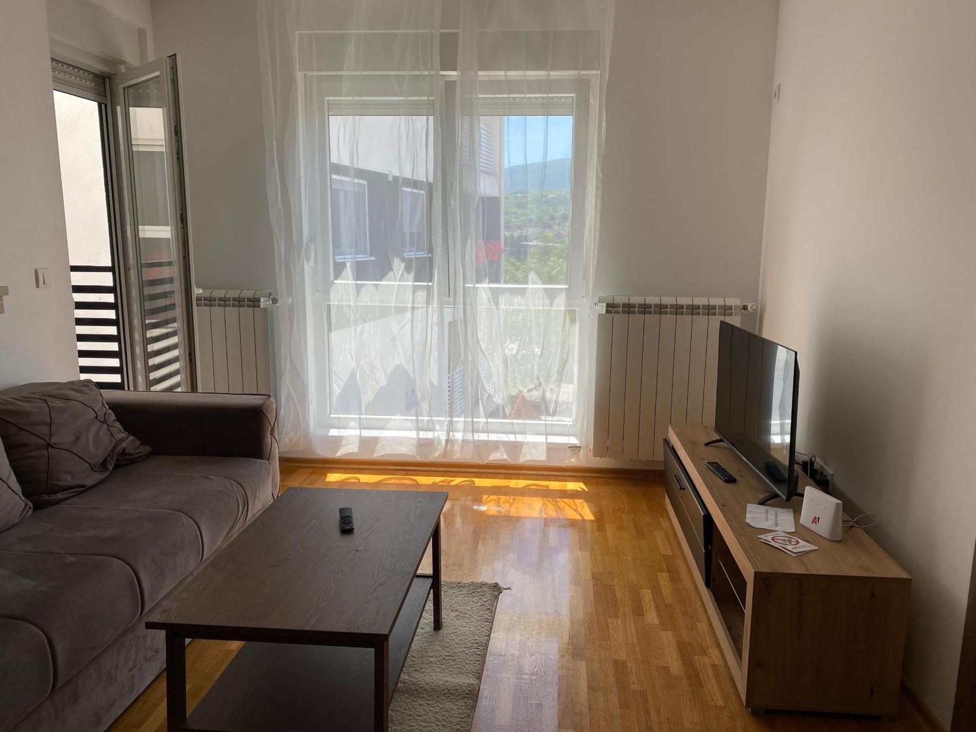 Cool Apartments With Free Parking Čačak 외부 사진